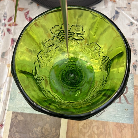 Vintage Indiana glass harvest grape candy dish - Picture 3 of 7
